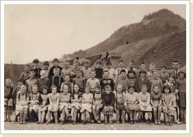 1960 mit Lehrer Ernst Lutz